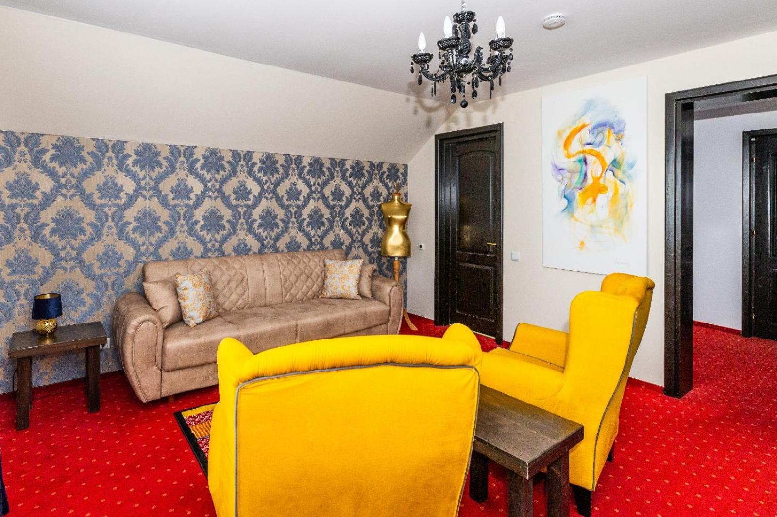 Vila Luca-Hotel Şirnea Esterno foto