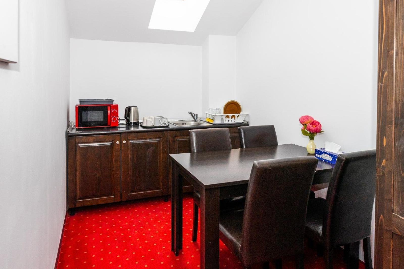 Vila Luca-Hotel Şirnea Esterno foto
