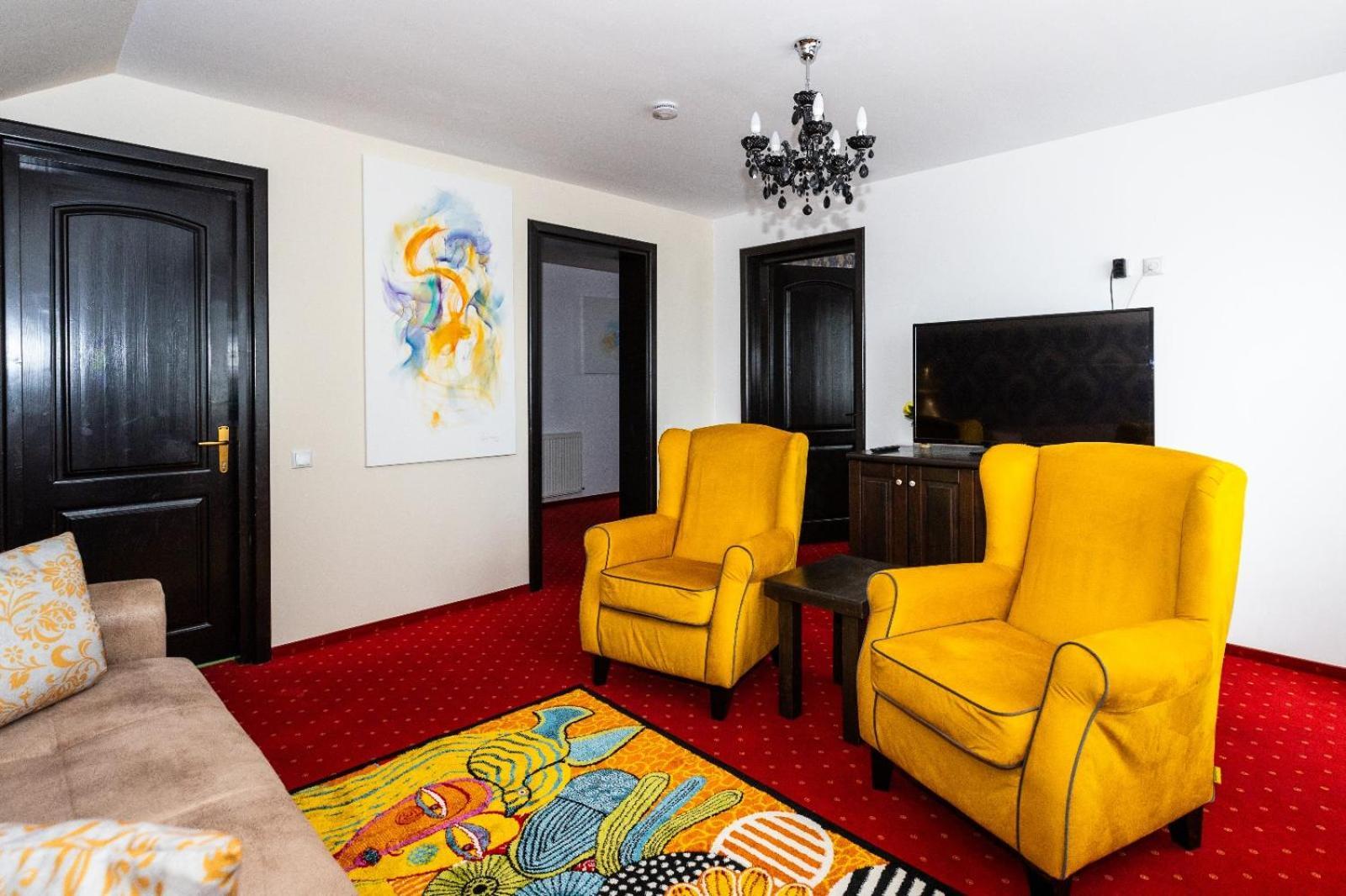 Vila Luca-Hotel Şirnea Esterno foto