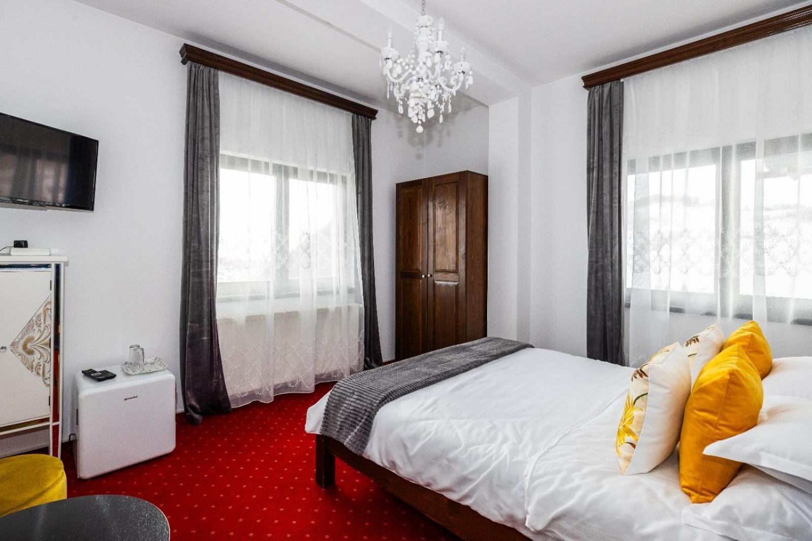 Vila Luca-Hotel Şirnea Esterno foto